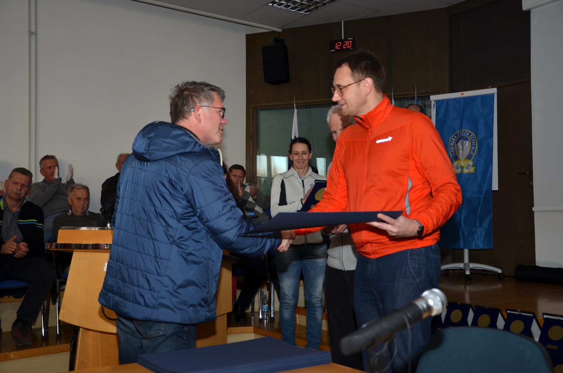 Planinska zveza Slovenije - 20 častnih vodnikov PZS prejelo priznanja ...