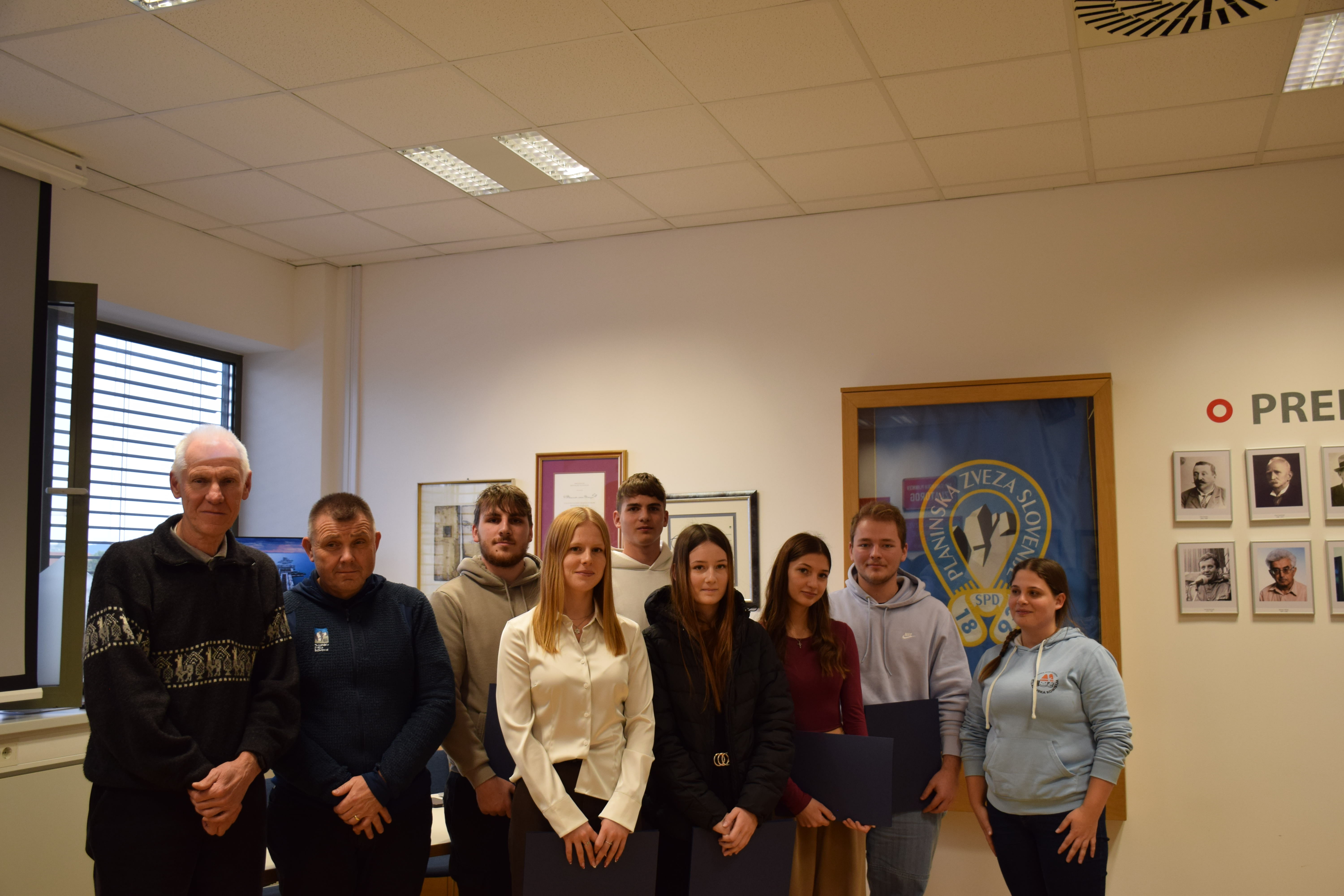 25_zbor_mv 25_zbor_mv