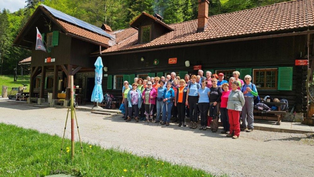 Vseslovenska naravovarstvena ekskurzija Po risovi učni poti na Kočevskem