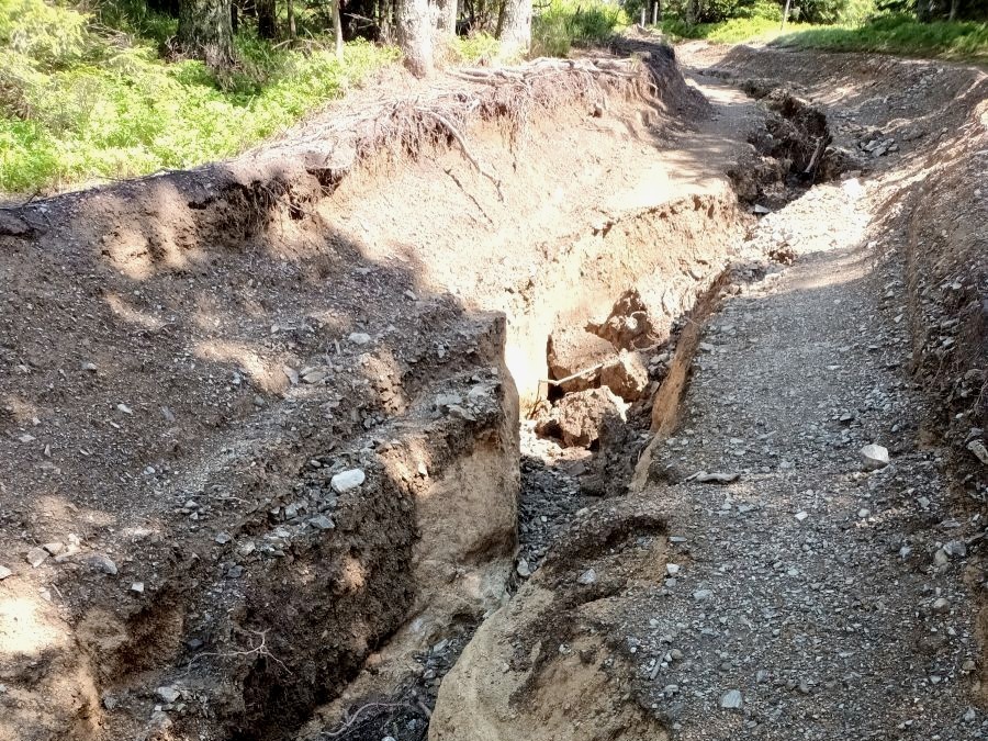 Sanacija poti med Kopami in Črnim vrhom
